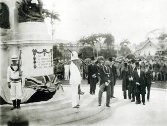 De onthulling van het Oorlogsmonument, Port of Spain, Trinidad, 1920